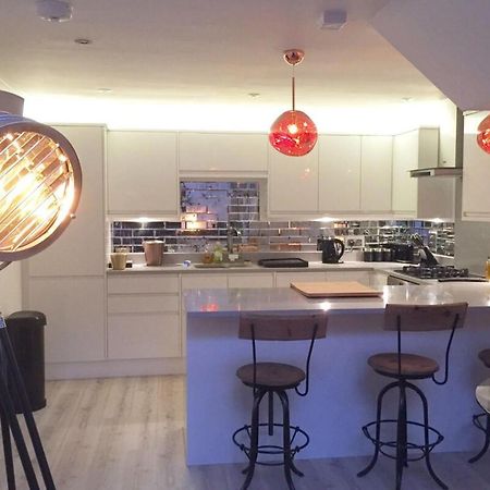 Spacious 1 Bedroom Split Level Old Pub Conversion Tower Bridge Londýn Exteriér fotografie